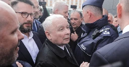 Policja chce ścigać Jarosława Kaczyńskiego za nadużycie władzy. Prezes PiS użył spreju