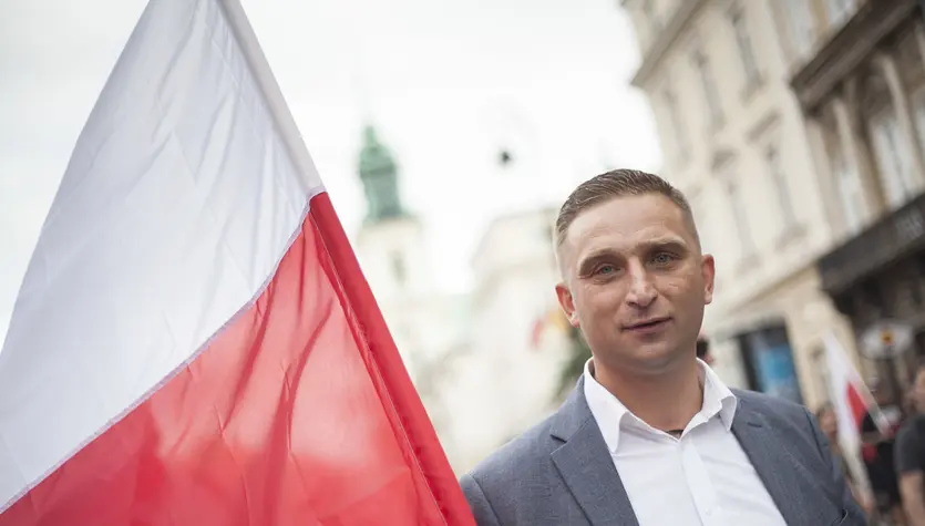 Robert Bąkiewicz na listach PiS. Wiadomo, skąd wystartuje