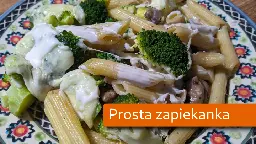 Penne zapiekane z brokułami i pieczarkami