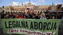 Polacy chc� takich zmian w aborcji. "Za" nie tylko wyborcy opozycji [SONDA�]