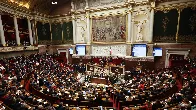 [FR] Francja, budżet 2025: Zgromadzenie Narodowe [ichniejszy sejm, izba niższa] odrzuca podatek od dużych przedsiębiorstw